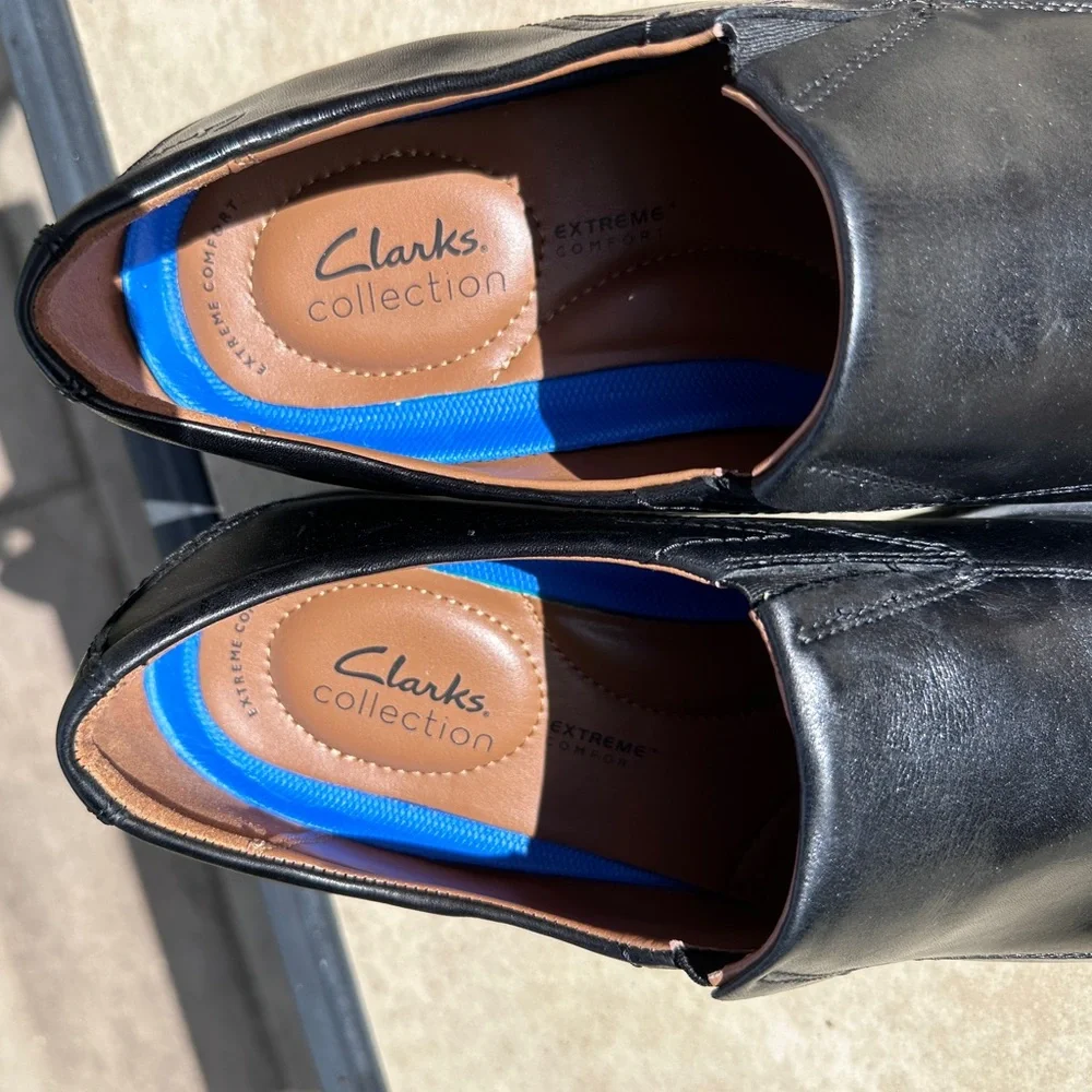 Clarks elegant black